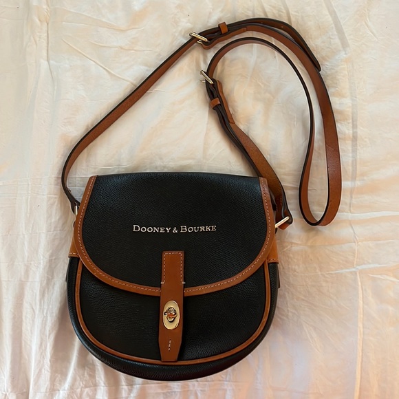 Dooney & Bourke Bags Dooney And Bourke Crossbody Bag Poshmark